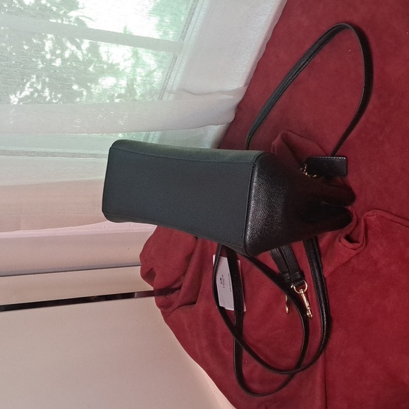 🎁 NEW Coach Etta Black Leather Shoulder/Crossbody Excellent Condition - Picture 11 of 16